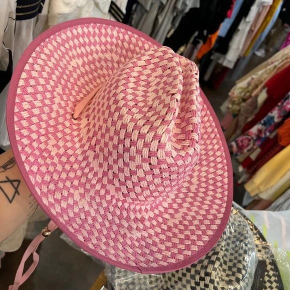 Lele Sadoughi straw confetti
pink bucket sun vacation hat 71UJ-0D0tHL.jpg_BO30,255,255,  main image 3